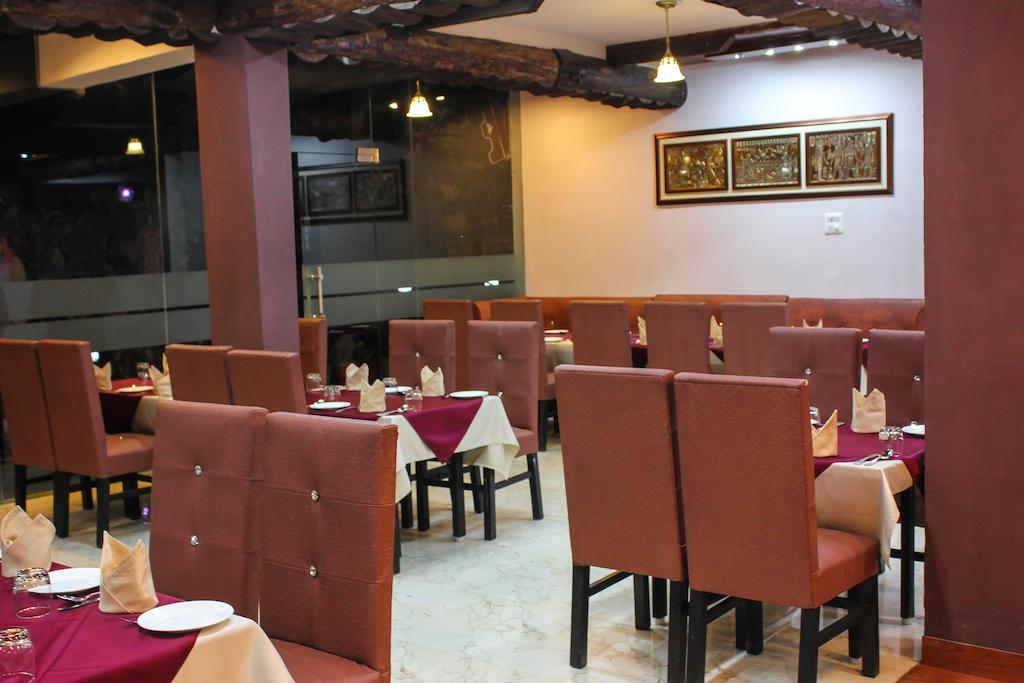 The Royal Court Hotel Nainital Kültér fotó